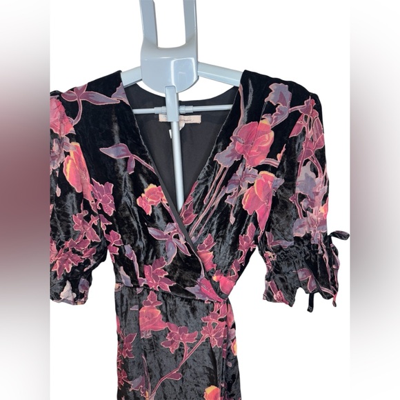 Hutch Elegant Black and Pink Floral
Maxi Floral Wrap Dress - Picture 3 of 12